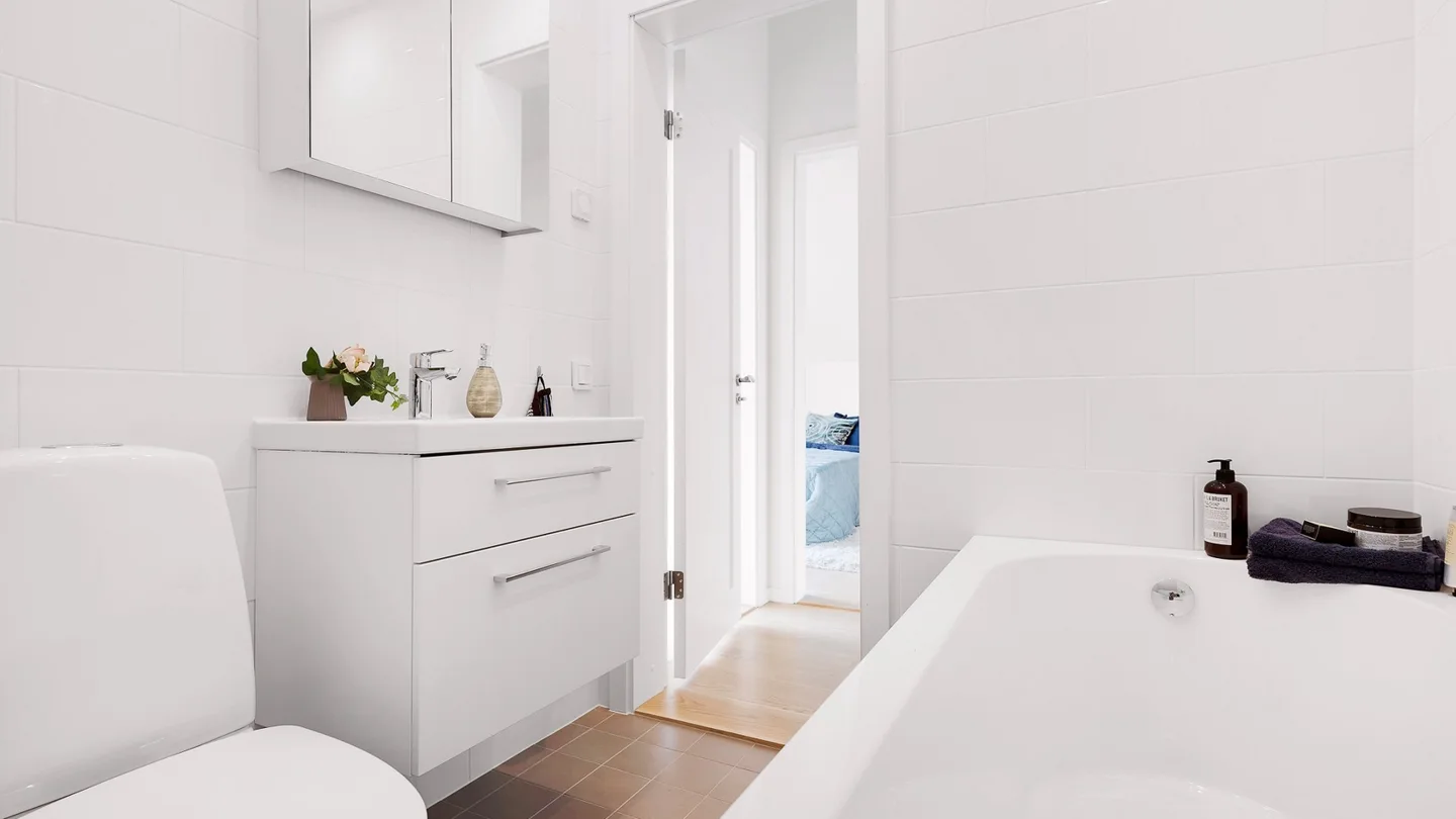 Bathroom reference from the supplied Nordic Twin Estate gallery